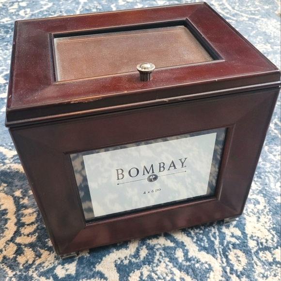 Bombay Wooden Photo Box - Picture 1 of 5